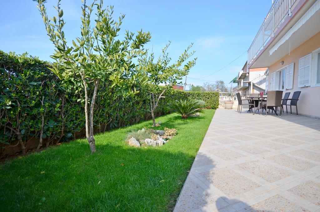 Apartment Marija Водице Экстерьер фото